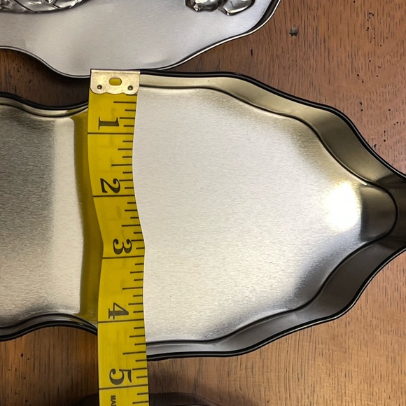 Four Black Panther Tins - Picture 5 of 13